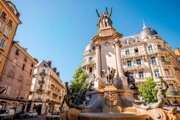 Par qui faire expertiser son bien immobilier à Grenoble ?